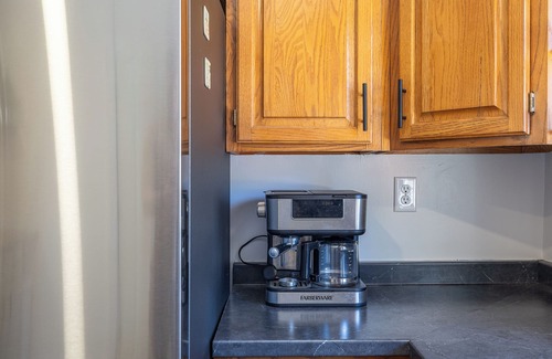Custer Casa | Charming Custer Pines with Hot Tub & Pet Friendly