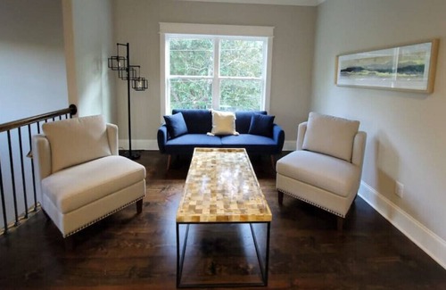 Suwanee Casa | Charming Custom Home in Historic Suwanee-Sleeps12