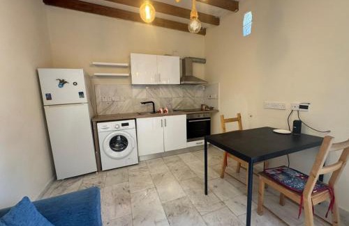Marathounta Casa | Charming Cyprus Getaway in Pfos - Garden View Holiday House
