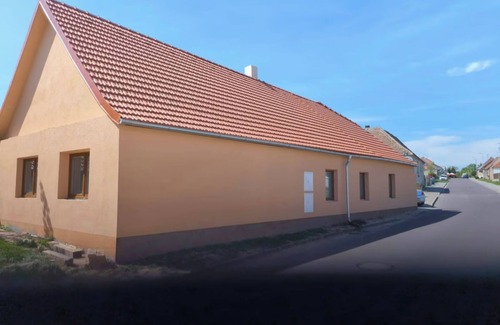 Satov Casa | EspañolEncantador refugio en la campiña checa en Znojmo