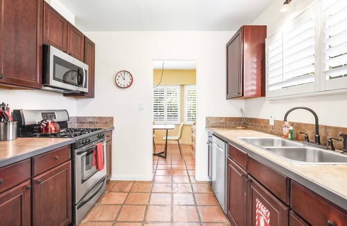Chino Canyon Casa | Charming desert getaway with lush garden, private pool & spa - close to downtown