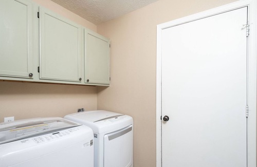 Mesilla Park Casa | Charming desert oasis- Conveniently located near NMSU, golf course, and highway.