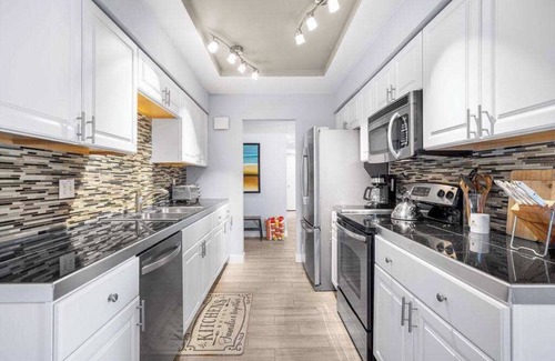 Cathedral City Condominio | Charming Desert Retreat in Cathedral City