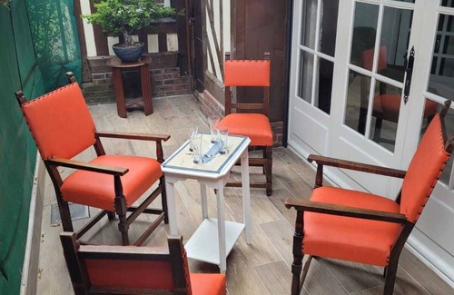 Deauville City Centre Casa | Charming detached house located 5 minutes from Place Morny - the beach