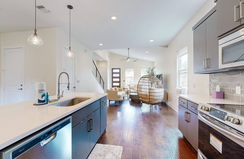 St. John - Coronado Hills Casa | Charming Dog Friendly House with Good Location and Enclosed Patio