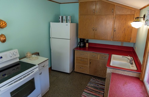 Jacksonport Cabaña | Charming Door County cottage steps from Lake Michigan Beach in Jacksonport WI