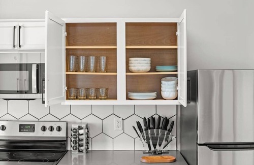 Central City Apartamento | Charming Downtown Getaway
