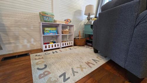 Andrews Casa | Charming Downtown Bungalow I Explore-Shop-Eat