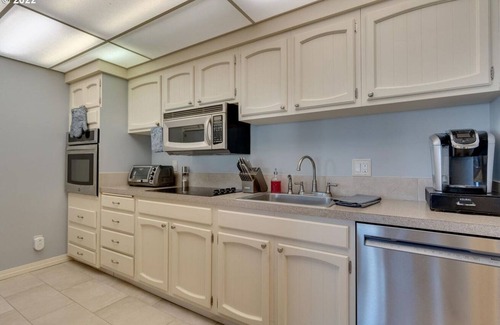 Downtown Portland Condominio | Charming Downtown Condo with a View