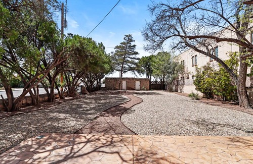Las Cruces Casa | Charming Downtown Home