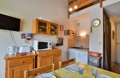 Bernex Apartamento | Estudio acogedor en Bernex cerca del centro y telesillas, ideal para 4 personas