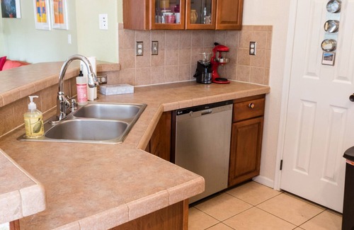 Chestnut Casa | Charming Eastside Home Near UT, Downtown, Capitol, St. Davids, Dell Children's