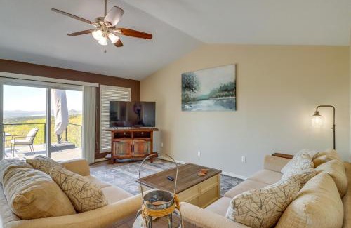 Edgemont Casa | Charming Edgemont Home with Deck and Lake Views!