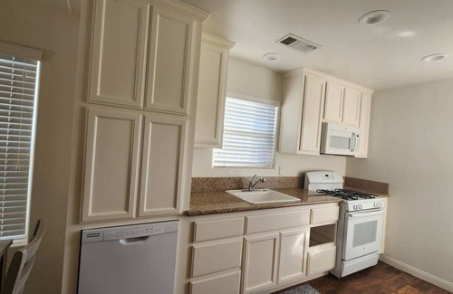 Greenacres Casa | Charming Entire Casita in Bakersfield