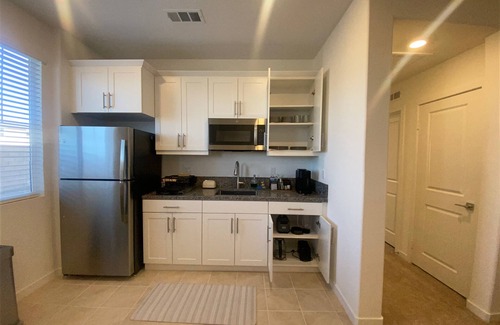 Loma Linda Casa | Charming entire guest suite with 2-bedroom with AC & fast WiFi with own entry