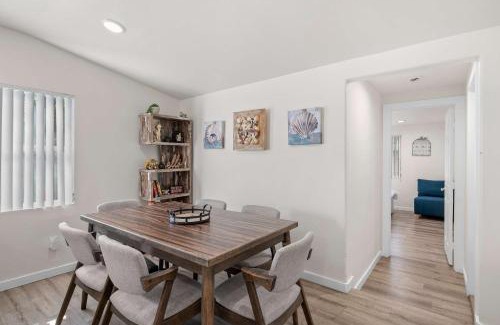 Bonita Casa | Charming Escape with Stylish Decor & Outdoor Space