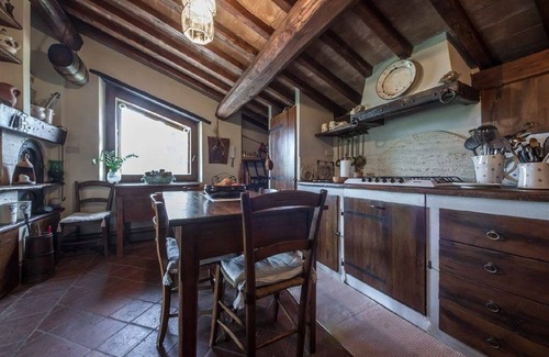 San Macario In Monte Casa | GRANJA CON ENCANTO ENTRE LOS VALLES Y LAS COLINAS MÁGICAS DEL SENESE