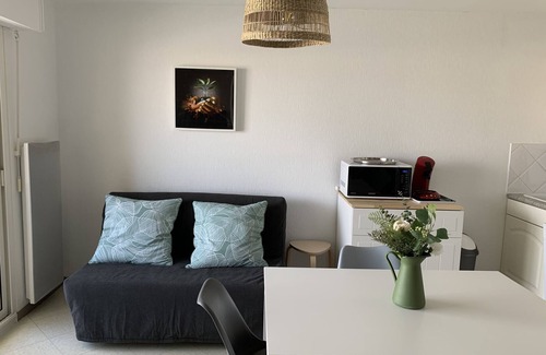 Fort-Mahon-Plage Apartamento | Apartamento F2 cerca de la playa con estacionamiento y admite mascotas
