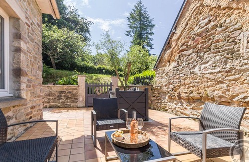 Gonneville-le-Theil Cabaña | Casa independiente con gran jardín, cerca de Cherbourg, con terrazas, chimenea y todas las comodidades