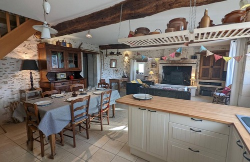 Combiers Cabaña | Casa rural con jardín privado, WIFI, ping-pong, bicicletas y equipamiento para bebés