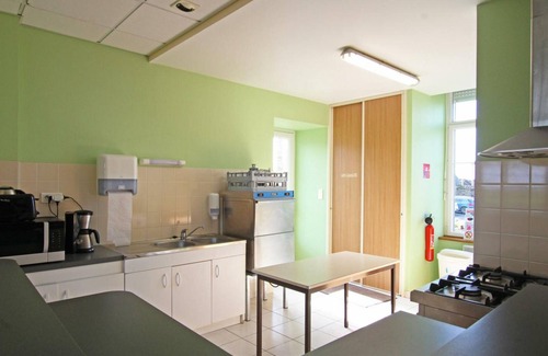 Vezins Cabaña | Casa independiente con vistas al Mont St-Michel, jardín privado, y todas las comodidades para familias y amigos.