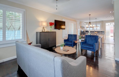 Hillcrest Cabaña | Encanto, casa ideal para familias y cerca del Parque Balboa, a pie de centro - perros ok