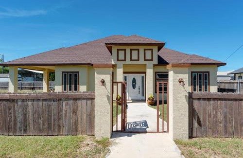 Bandera Casa | Charming Family Getaway Near Medina River