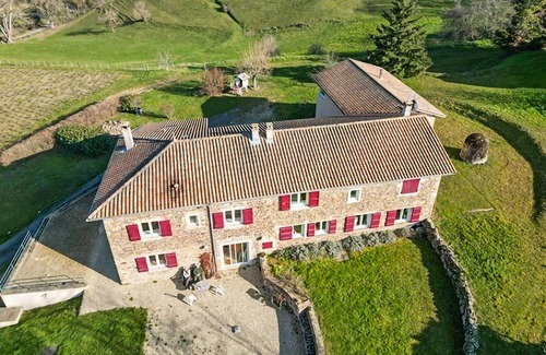 Chenas Casa | Alojamiento de 4 habitaciones en Chénas