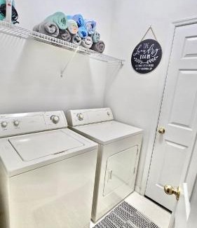 Windwood Bay Casa | Charming family retreat with Pool & Amenities Disney & top Attractions