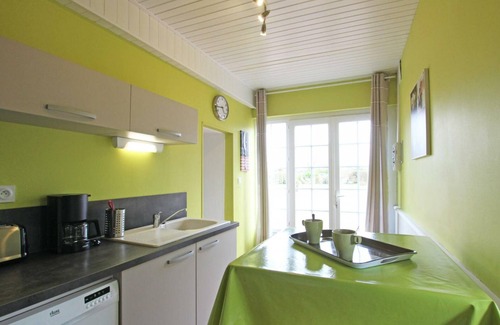Feugeres Cabaña | Casa acogedora con piscina interior y zona infantil en el corazón del Cotentin
