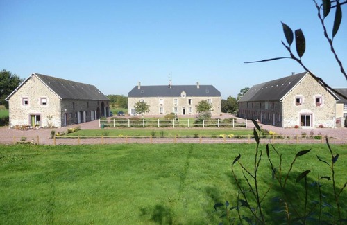 Feugeres Cabaña | Casa acogedora con piscina interior y zona infantil en el corazón del Cotentin