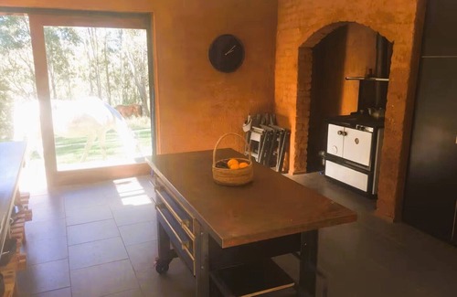 The Head Otro | Charming farmhouse nestled in the breath-taking Condamine Gorge