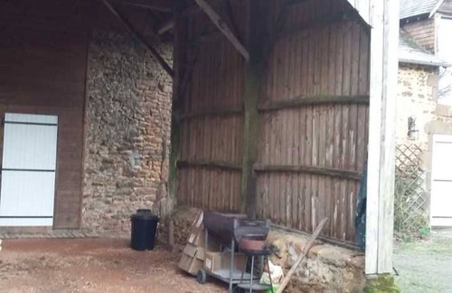 La Bazoge Cabaña | Casa rural reformada cerca de Le Mans, 5 habitaciones, jardín privado, parking y WiFi