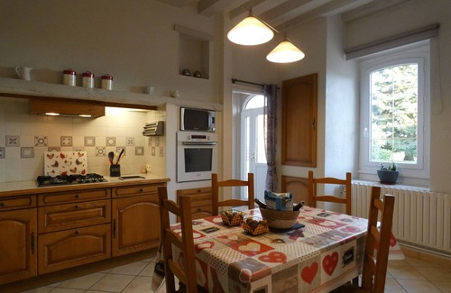 Boisgasson Cabaña | Encantador hogar rural con jardín, sala de juegos y confort moderno para 8 personas