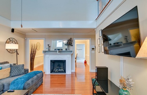 Fayetteville Casa | Charming Fayetteville Townhome, 9 Mi to Downtown!
