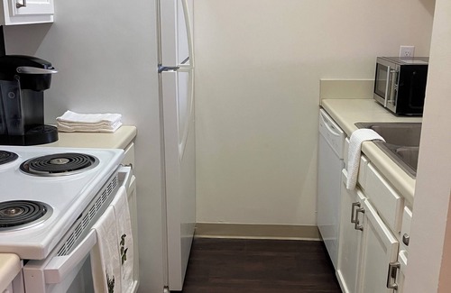 University Hill Condominio | Charming Five Points 2BR Condo