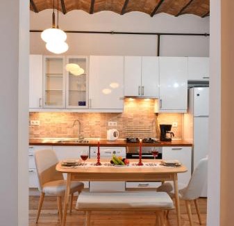 Asmali Mescit Apartamento | Charming Flat Retro Design AC Galata