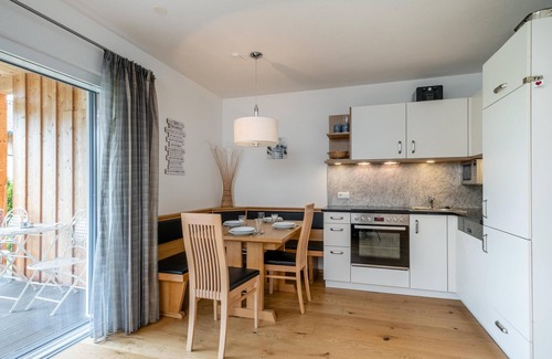 Mauterndorf Apartamento | Charming flat with garden and mountain panorama