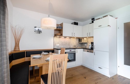 Mauterndorf Apartamento | Charming flat with garden and mountain panorama