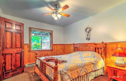 Canadensis Casa | Charming Forest Cabin with a Hammock near Delaware Water Gap National Recreation Area, Pennsylvania