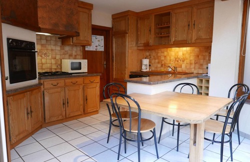 Breitenbach-Haut-Rhin Cabaña | Agradable gîte en hameau tranquilo con terraza, jardín y barbacoa
