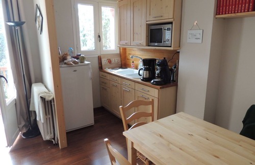 Font-Romeu-Odeillo-Via Apartamento | Charming south-facing studio-cabin for 4 people