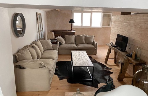Le Grand-Village-Plage Villa | Charming villa with pool