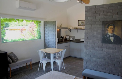 Pernes-les-Fontaines Apartamento | Gîte Ventoux-Estudio-Superior-Habitación con desagüe-Vista al campo