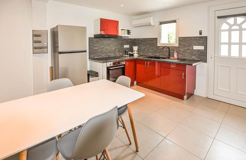 Meysse Apartamento | Alojamiento de 2 habitaciones en Saint-Martin-sur lavez