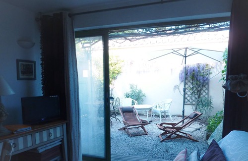 St.-Remy-de-Provence Cabaña | Charming Mazet with swimming pool