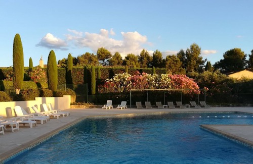St.-Remy-de-Provence Cabaña | Charming Mazet with swimming pool