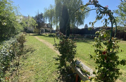 Vallieres-les-Grandes Cabaña | Casa de carácter con jardín cerca de los castillos del Loira