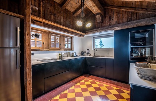 Courchevel Villa | Charming French Chalet | Chalet Augustus | Amazing Mountain Views & Sauna | Courchevel 1850