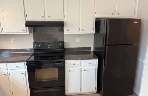 Greenville Casa | Charming fully furnished 3-bedroom townhome in Greenville